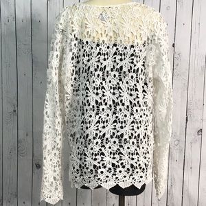 Blanc du Nil lace crochet long sleeve top